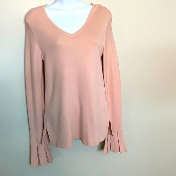Ann Taylor Woman’s Blush V neck Pink Bell Sleeve Sweater XXS - Picture 1 of 12